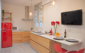 COZY&MODERN Apartment next to Metro A. Guimerá
